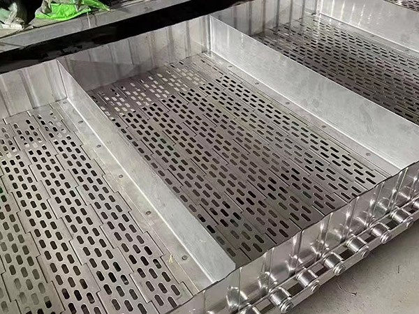 斜坡提升链输送机